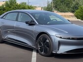 Lucid Air Grand Touring 拥有 480 英里的惊人续航里程。(图片来源：TFLEV via YouTube）