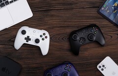 8BitDo Ultimate 2 无线控制器可通过有线 USB、蓝牙或 2.4GHz 无线网络连接到支持的设备。(图片来源：8BitDo）