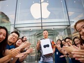 Vision Pro 一开始不温不火，但Apple 可用于智能眼镜。(图片来源：Apple)