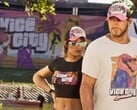 一位Reddit用户将早期的《GTA》实体版与如今发行的版本进行了对比,引发了一场关于Rockstar Games的讨论。
