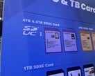 SD 协会展位上的明显标志:闪迪 SDUC 卡即将上市。