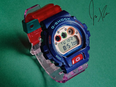新款卡西欧 G-Shock x Jae Tips DW-6900 合作手表,如图所示。(图片来源:JaeTips via Instagram)