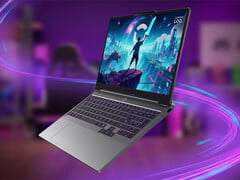 LOQ Essential 15IPH11 配备了紫色背光键盘。