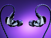 新的Moray IEMs。(来源: Razer)