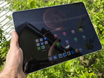 Oppo Pad 4 Pro：户外观赏