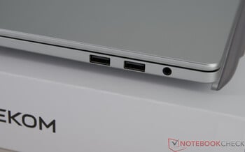 Geekom GeekBook M16 - 右侧接口