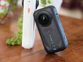 Insta360 X6 评测：一款近乎完美的 360° 相机，价格却高得离谱