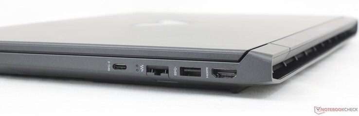 右边。USB-C (5 Gbps) w/ DisplayPort 1.4, Gigabit RJ-45, USB-A (5 Gbps), HDMI 2.1