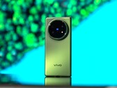 进口vivo X折叠5的价格有时只有三星Galaxy Z折叠7预期价格的一半。（图片来源：微博）