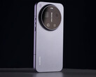小米 17 Ultra 似乎将有四种配色。图：紫色配色。(图片来源：卢卫兵）