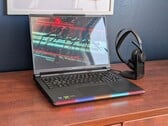 Raider 16 Max HX OLED 显示屏可能在视觉上令人惊叹，但它缺少一些常见功能