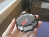 DIY 3D 打印的 Minecraft 指南针（如图）。(图片来源：u/Intelligent-Cause751 via r/minecraft)