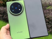 vivo X Fold5 的三种发布颜色之一。(图片来源：通过 Shido Tatushiko）。