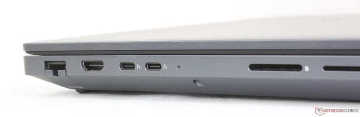 左：RJ-45（2.5 Gbps）、HDMI 2.1、2x USB-C Thunderbolt 5（80 Gbps）w/DisplayPort 1.4 + Power Delivery、SD 读卡器、智能卡读卡器（选配）