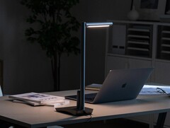 镗孔灯采用了模块化设计，包括一个可调节高度的支架。(图片来源：Boring Lamp)