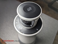 俯视图 - 布局按钮和麦克风