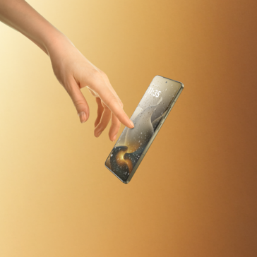 摩托罗拉 Signature 智能手机拥有 165 Hz AMOLED 显示屏（图片来源：摩托罗拉）