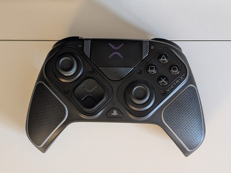 Victrix Pro BFG Reloaded 前部