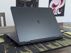 满足 60 FPS 或运行要求不高的游戏的玩家会发现更安静的平衡模式很有价值。