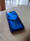 A look at the Aurora finish on the back of the Honor View 20