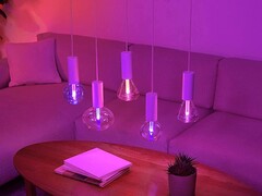 飞利浦 Hue Lightguide 智能灯泡最早出现在 2022 年。(图片来源：飞利浦 Hue）