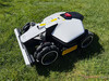 装配前的 Mammotion Luba Mini AWD 800
