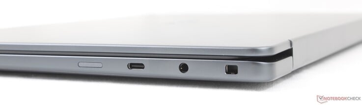 正确写法:USB-A 4.0(支持 DisplayPort 2.1 + Power Delivery)、3.5 毫米耳机接口、Noble 锁
