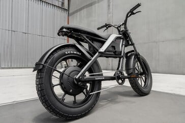 Xyber Air 电动自行车后部。