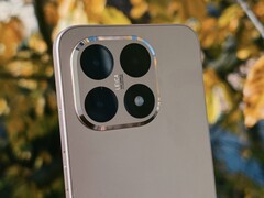 小米 15T 评测。(图片来源:Notebookcheck/Marcus Herbrich)