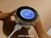 Oppo Watch X 采用不锈钢表壳,直径 47 毫米。(图片来源:Oppo)