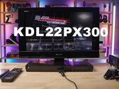 索尼 Bravia KDL22PX300 将 PS2 和 Bravia KDL22BX300 电视机结合在一起（图片来源：Denki on YouTube）
