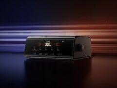 EcoFlow Dektop 充电器正面配有 3.02 英寸显示屏。(图片来源：EcoFlow）