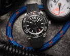 Hanhart Aquasphere 哑光黑潜水表提供 38 小时的动力储备