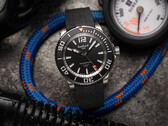 Hanhart Aquasphere 哑光黑潜水表提供 38 小时的动力储备