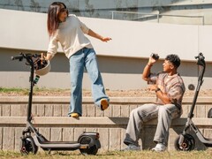 Segway E3 Go 是一款入门级电动滑板车，续航里程为 25 英里。