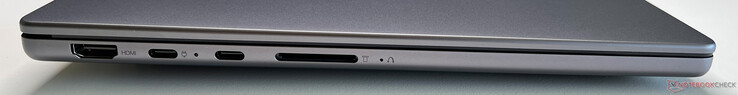 左：HDMI 2.1、2 个 USB-C 4.0（40 GBit/s、DisplayPort Alt Mode 2.1、Power Delivery 3.0）、SD 读卡器