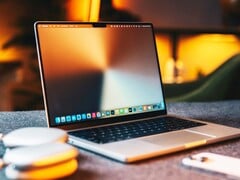 MacBook Pro M6 可能会采用打孔设计，而不是凹槽设计（图片来源：Jaime Marrero）