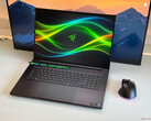 依然是最快、最静音的游戏本之一——Razer Blade 18 2026 评测