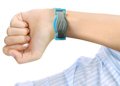 Sensiband 金属过敏测试可穿戴设备可轻松检测对 7 种常见医疗植入金属的反应。(来源:Sensiband)