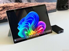 微软可能计划推出更小的 Surface Pro(图片来源:Notebookcheck)