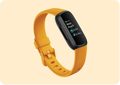 Fitbit Inspire 3将推出多种颜色,包括Morning Glow(图片来源:加拿大亚马逊)。