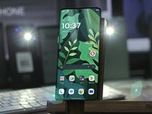 摩托罗拉 Edge 50 Pro 智能手机评测--用潘通色看世界