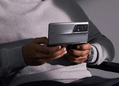 Honor 如果您想要 RSR 保时捷设计版的 Magic V2,则需加价 30%。(图片来源: )Honor