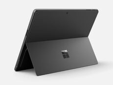 黑色款 Surface Pro 12。