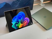 搭载骁龙 X2 Elite 的旗舰级二合一设备——微软 Surface Pro OLED 2026 评测