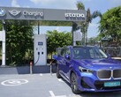 印度公共充电站的一辆电动宝马车（图片来源：BMW）