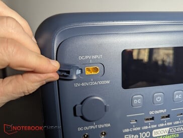 一个太阳能输入最多可支持 1 000 瓦。