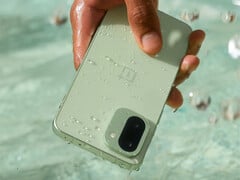 OnePlus 15R 的防水性能应优于前代产品。(图片来源：OnePlus）