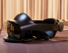 这两款VR头盔离发布还有一段距离，图为Quest Pro。(图片来源: Meta)