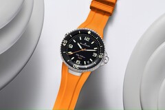 宝珀五十噚科技腕表配备 45 毫米钛金属表壳（图片来源：Blancpain）